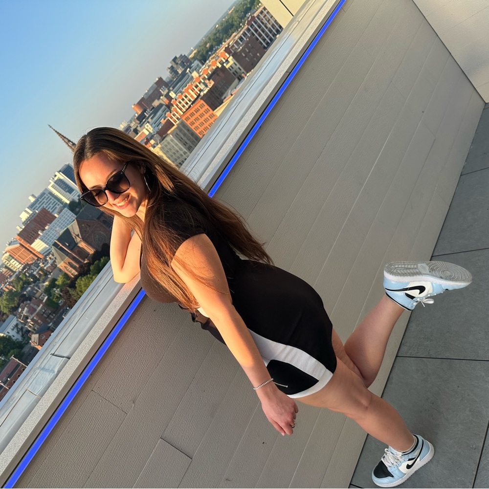 Meet your Posher, Jenna